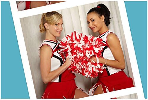 Brittany rolünde Glee Heather Morris ve Santana rolünde Naya Rivera birbirlerine bakıyor photobooth shot 8 x 10 İnç Fotoğraf